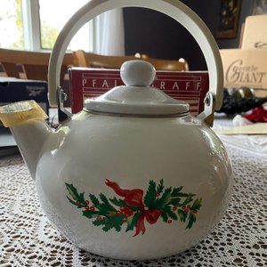 Pfaltzgraff Christmas Heritage Teapot